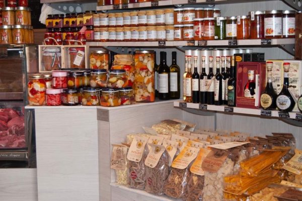 galleria-pasta-vasetti-macelleria-paltrinieri-quality-food-ferrara2